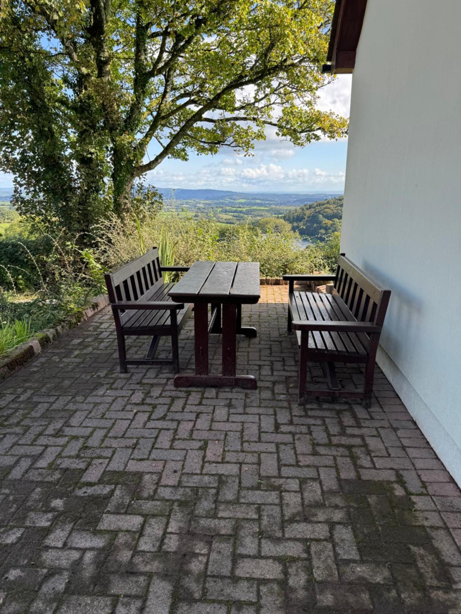 Upper Grippath Farm Holiday Cottages Newport  Exterior photo